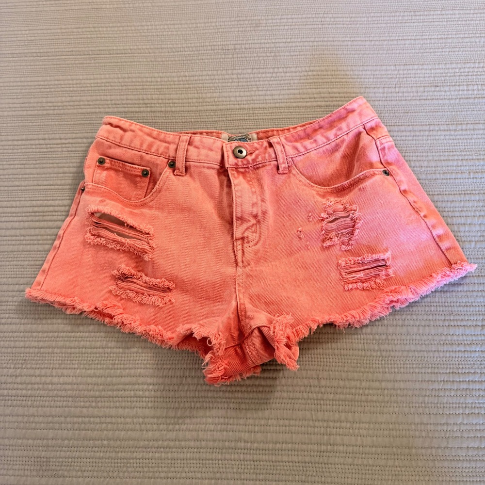 Jesse Jeans Women's Coral Pink Distressed Denim Shorts Frayed Raw Hem Size 27